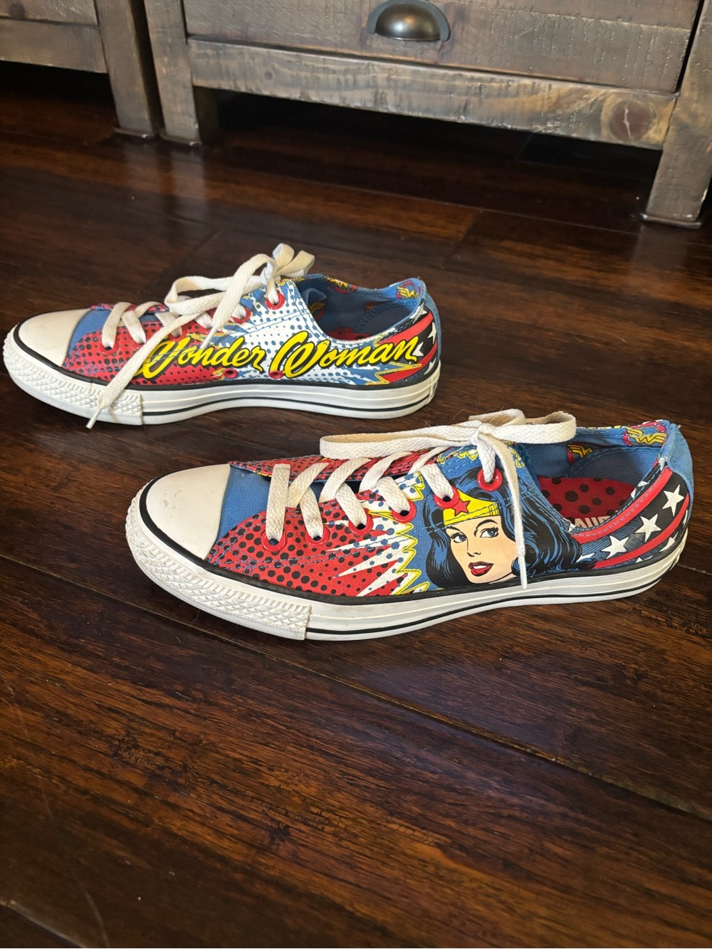 Converse All Star Wonder Woman Size 9